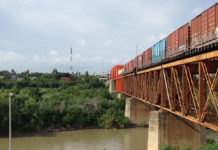 Lidera N. Laredo el comercio con EU por FFCC y por carretera