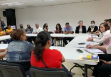 Después de bloqueo de carreteras SET atiende a padres de familia que exigen maestros en San Fernando