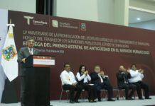 Dignifica Américo salarios de trabajadores del Estado; burócratas lo respaldan; “ahora sí nos respetan”