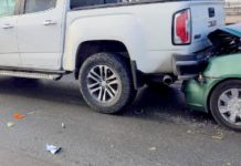 Accidentes vial deja cuantiosos daños y caos vehicular