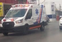 Auxilian a persona tras haber sido atropellada en concurrido sector popular