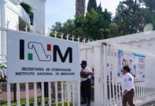 Familia de migrantes chinos ya están en el INM