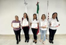 Entregan reconocimientos a alumnas y personal femenino en la USJT