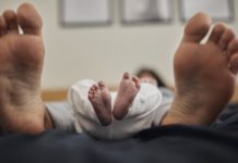 El misterio del síndrome de Alicia en el País de las Maravillas que hace que las personas sientan que se encogen