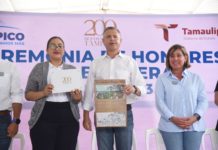 Encabeza Chucho Nader Ceremonia Cívica en la Escuela Centenario