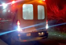 Auxilia unidad médica a persona lesionada en carretera a Monterrey