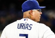 Julio Urías logra su segunda victoria y supera los 600 ponches en GL
