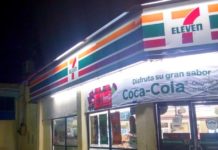 Ratero asalta tienda comercial con arma de fuego y huye con el dinero