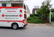 Unidad médica auxilia a persona que al parecer intento “escapar por la puerta falsa”