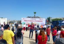 Van al Rescate de los Barrios populares realizando acciones de limpieza