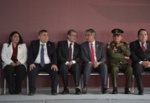 Pide el gobernador a jóvenes apostar por una vida sana