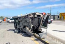 Aparatoso accidente vial deja cuantiosos daños en carretera Reynosa-Río Bravo