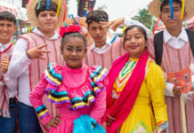 Todo un éxito festival \”Con sabor a mar\”; Marsella Huerta reconoce a emprendedores