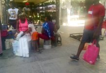 Haitianos siguen desafiando a las autoridades en la zona Centro