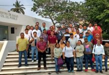 Trabajadores de contrato inconformes con designación de un jefe de vectores