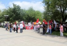 Se manifiestan Antorchistas en la capital del estado frente a palacio de gobierno
