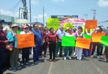 Protestan sindicalizados de Canseco por falta de aires acondicionados