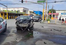 Accidente vial deja daños, lesionados, y caos vehicular