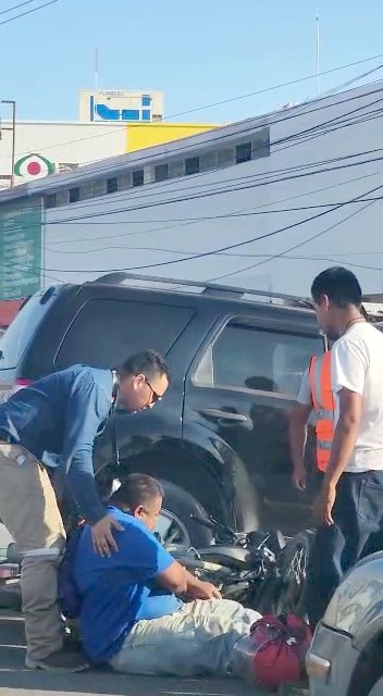 Accidente vial deja una persona lesionada y da_os (4)