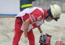 Joven sufre quemaduras de segundo grado al brincar barda de CFE