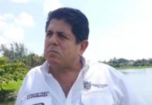 Roban letreros de advertencia para venderlos