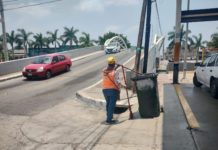Ante altas temperaturas entregan más de mil sobres de suero vida oral a trabajadores municipales