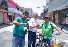 Renueva Chucho Nader Pavimento en las Vialidades de la Zona Centro