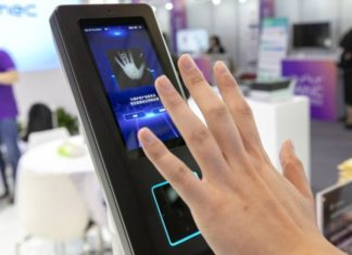 4 ventajas de usar tu palma de la mano para identificarte en comparación con las huellas dactilares o el reconocimiento facial