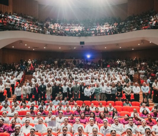 Gradúa CEDIF más de 600 alumnos