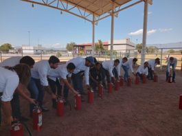 Capacitan a brigadistas de Torre Bicentenario en protección civil