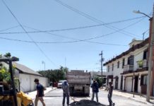 Trabajaron Municipio y COMAPA en rehabilitación de drenaje sanitario en la colonia Longoria
