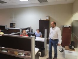Recorre secretario general de Gobierno oficinas del Registro Civil y del Instituto Catastral en Ciudad Victoria