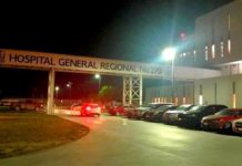 Unidad médica auxilia a persona tras haber sufrido lesiones al ser atropellada