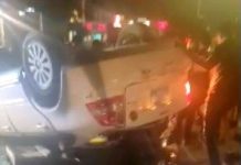 Vuelca unidad y deja una persona lesionada y cuantiosos daños materiales