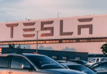 Anuncian construcción de planta que elaborará acumuladores para carros Tesla