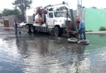Soluciona COMAPA fuga de agua residual en Paseo de las Flores