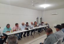 Sostiene reunión secretario de Recursos Hidráulicos con usuarios del Distrito de Riego 026