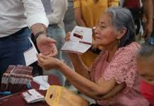 Realizan pago de la pensión para el adulto Mayor