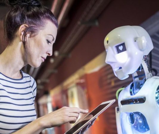 4 rasgos exclusivos de los humanos que resultan imposibles para la inteligencia artificial