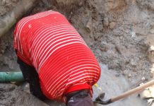 Realizó COMAPA mantenimiento correctivo en línea de conducción de agua potable en Riveras del Carmen