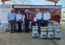 Entrega Gobierno del Estado semilla de sorgo a productores agrícolas