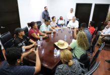 Resuelve gobernador Américo, demandas de los trabajadores de la Secretaría de Salud