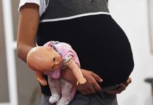Embarazos tempranos detonante de pobreza