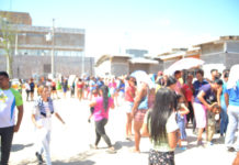 Tormenta ‘desaloja’ a migrantes de la plaza Morelos