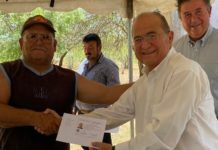Pescadores de La Bartolina reciben tarjetón de control, gestionado por Gobierno de Matamoros