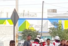 Unidad médica auxilia a persona y es trasladada a un nosocomio