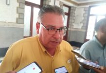Cancelan desfile por paro laboral del magisterio