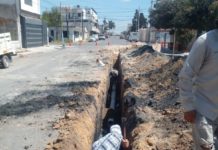 Trabaja COMAPA en la rehabilitación de drenaje sanitario en la colonia Rodríguez