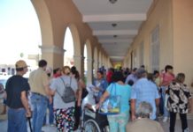 Se cae el sistema del Bienestar y afecta a cientos de adultos mayores