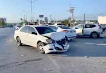 Accidente vial deja una persona lesionada, daños y caos